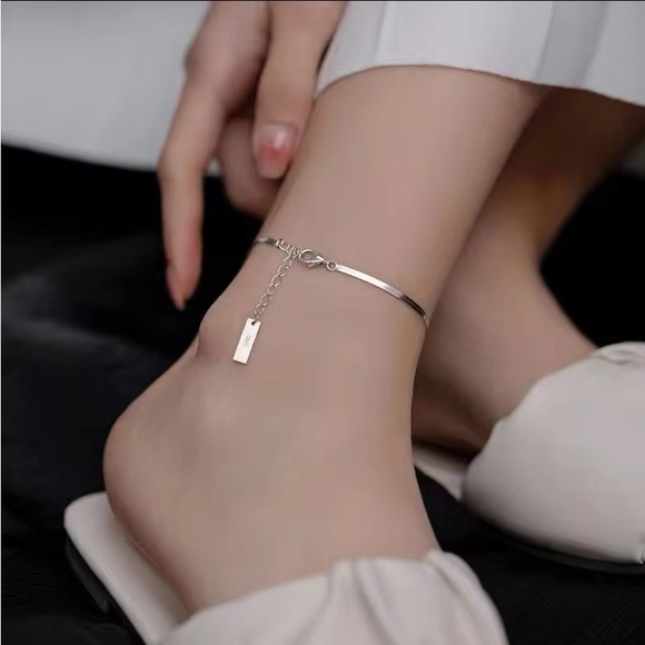 Sterling Silver Herringbone Ankle Bracelet - Picture 5 of 5